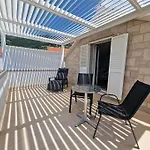 Stress Free Garden House Bol