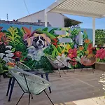 Stress Free Garden House Casa de Férias Bol