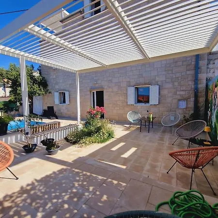 Stress Free Garden House Casa de Férias *